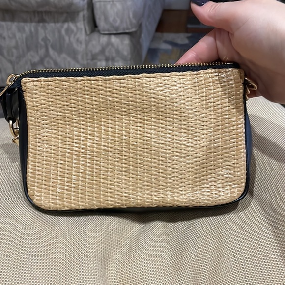 Beautiful wristlet - Picture 5 of 5